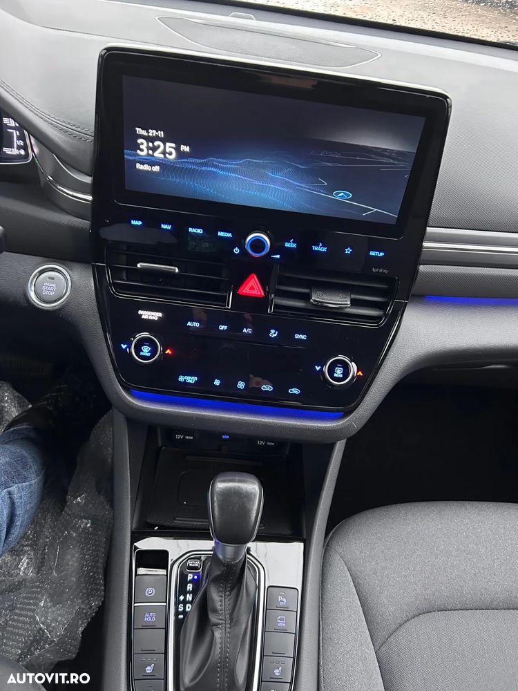Hyundai IONIQ Plug-In 141CP Exclusive - 12