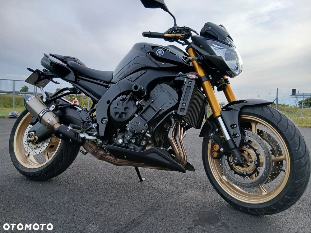 Yamaha FZ8 - 4