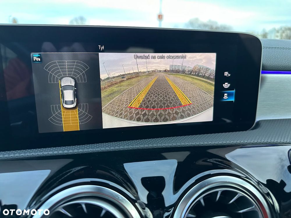 Mercedes-Benz CLA 180 d 7G-DCT AMG Line - 36