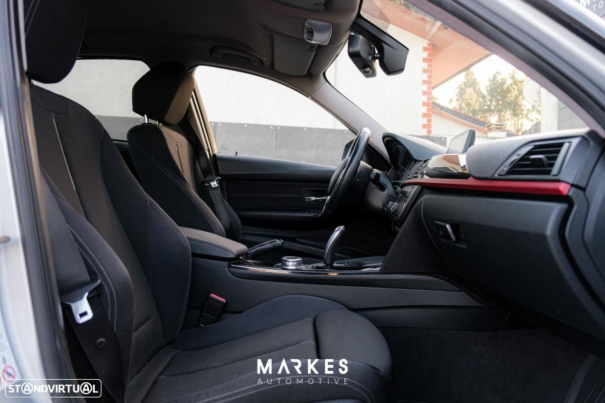 BMW 318 d Auto Line Sport - 12