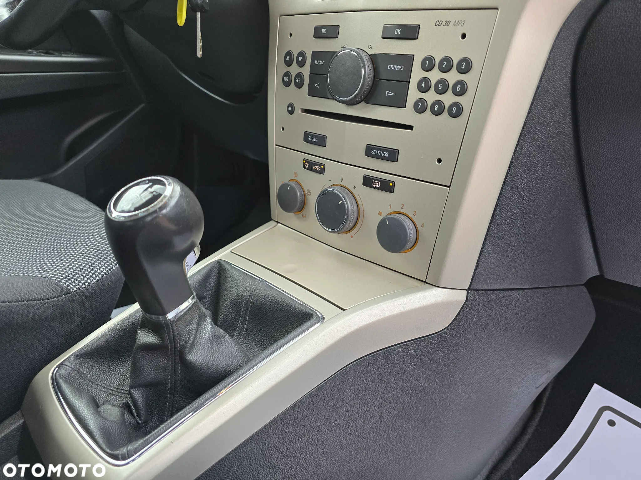Opel Astra 1.6 Caravan Sport - 22