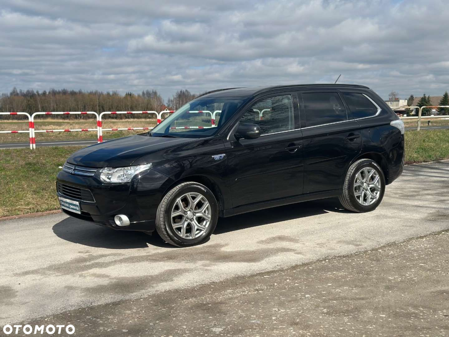 Mitsubishi Outlander - 5