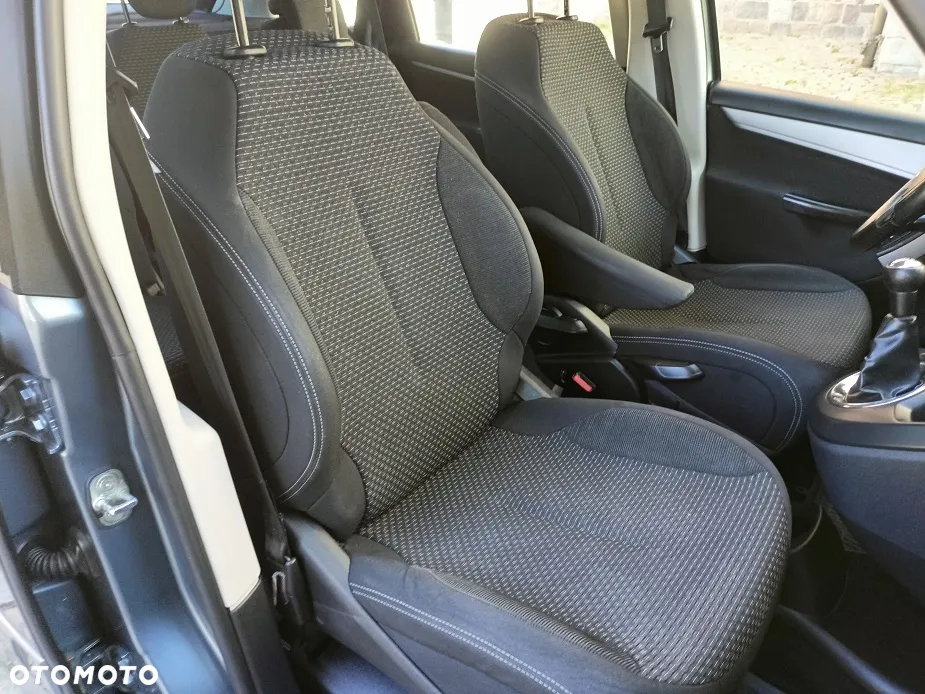 Citroën C4 Picasso - 13