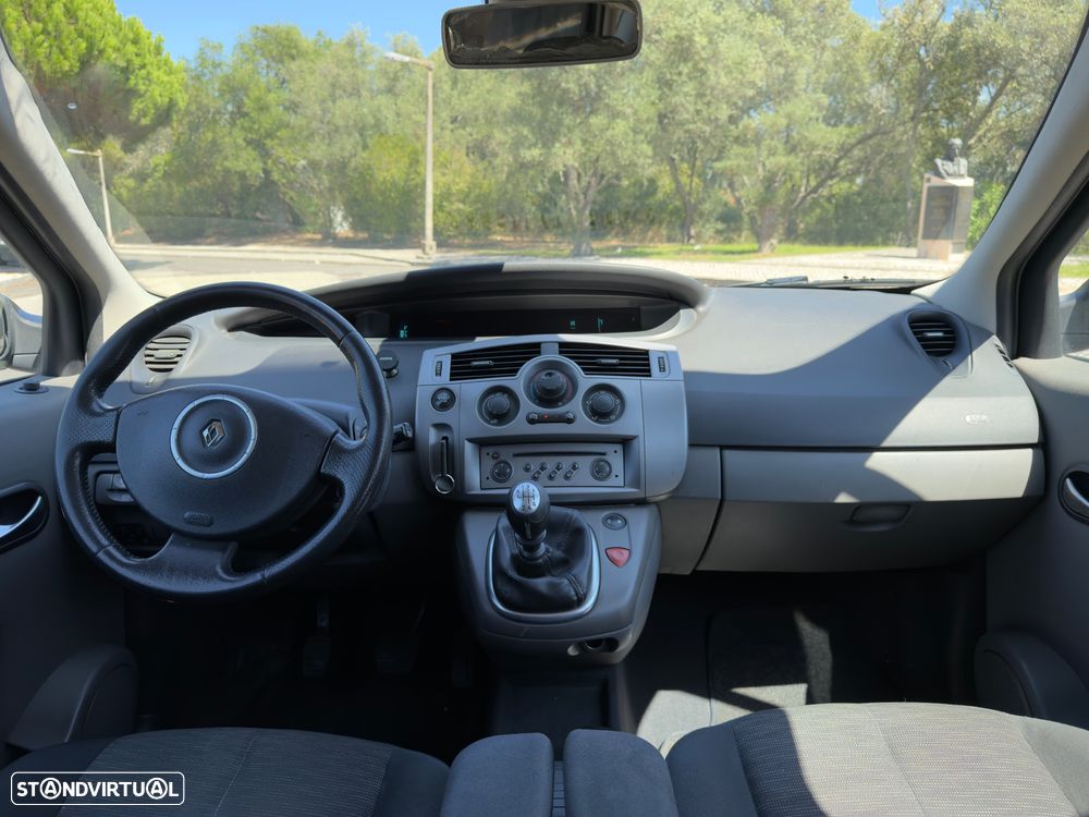 Renault Scénic 1.5 dCi Dynamique - 10