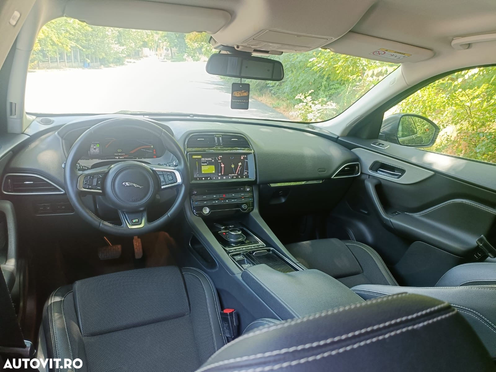 Jaguar F-Pace 20d AWD Aut. R-Sport - 21