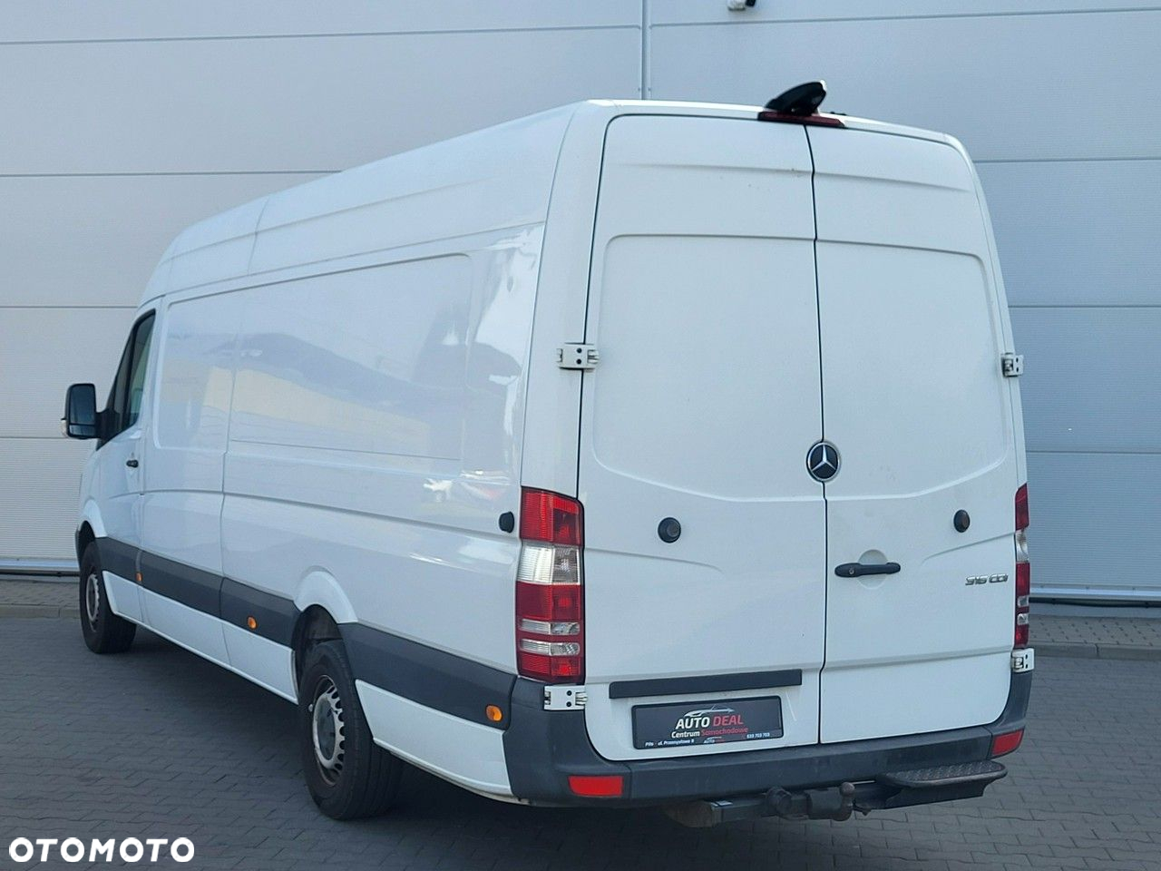 Mercedes-Benz Sprinter - 14