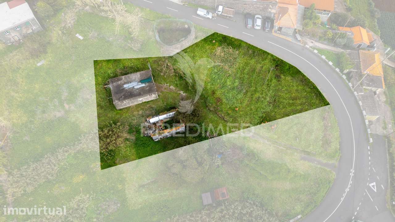 Terreno para construção com 1095 m2 no Caniço - Grande imagem: 2/38