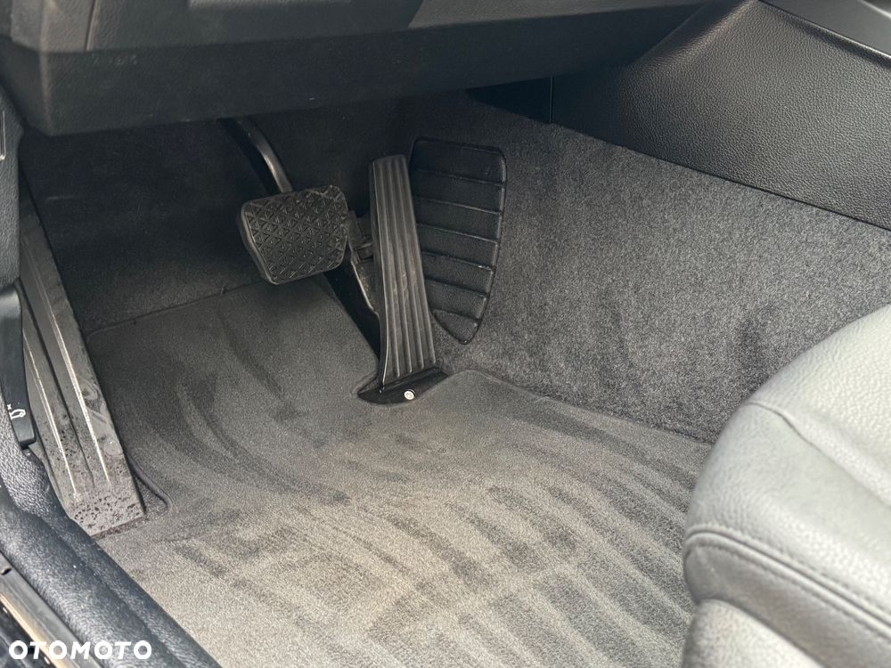 BMW Seria 2 228i Sport-Aut - 11