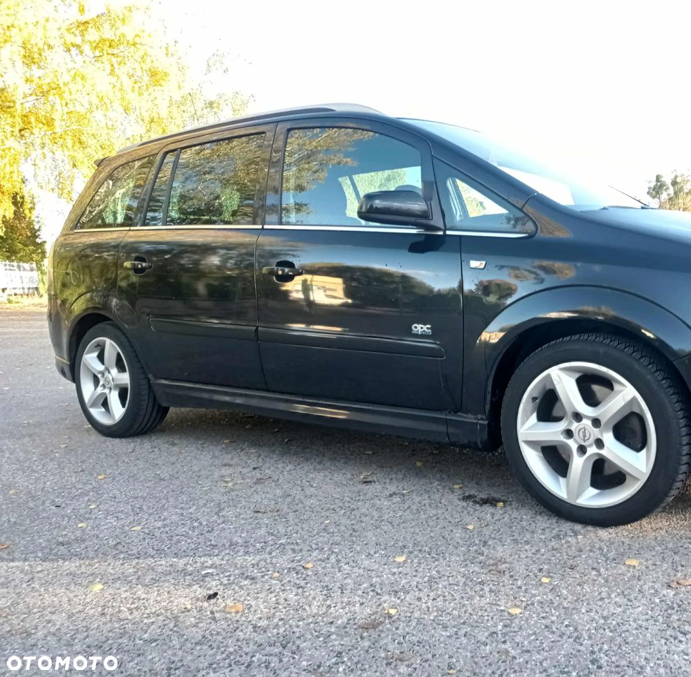 Opel Zafira - 17