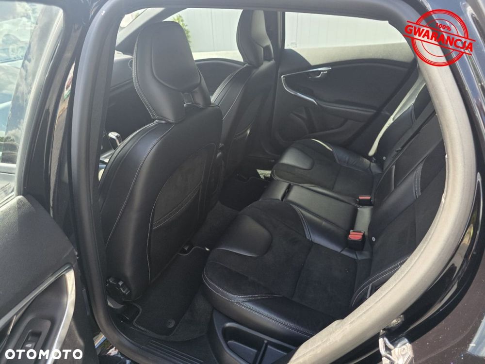Volvo V40 D2 Drive-E R-Design Kinetic - 19