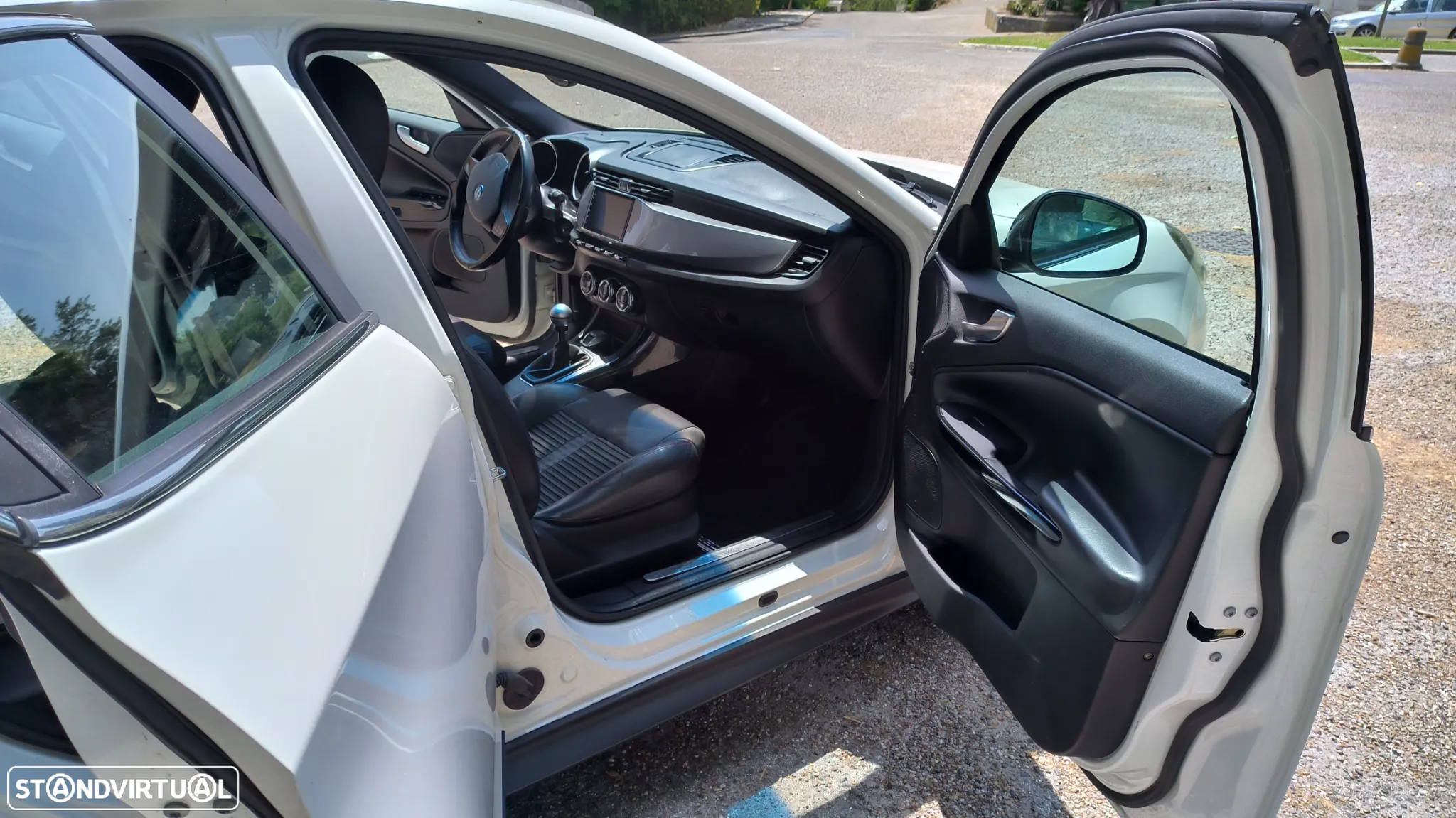 Alfa Romeo Giulietta 1.6 JTDm Progression - 14