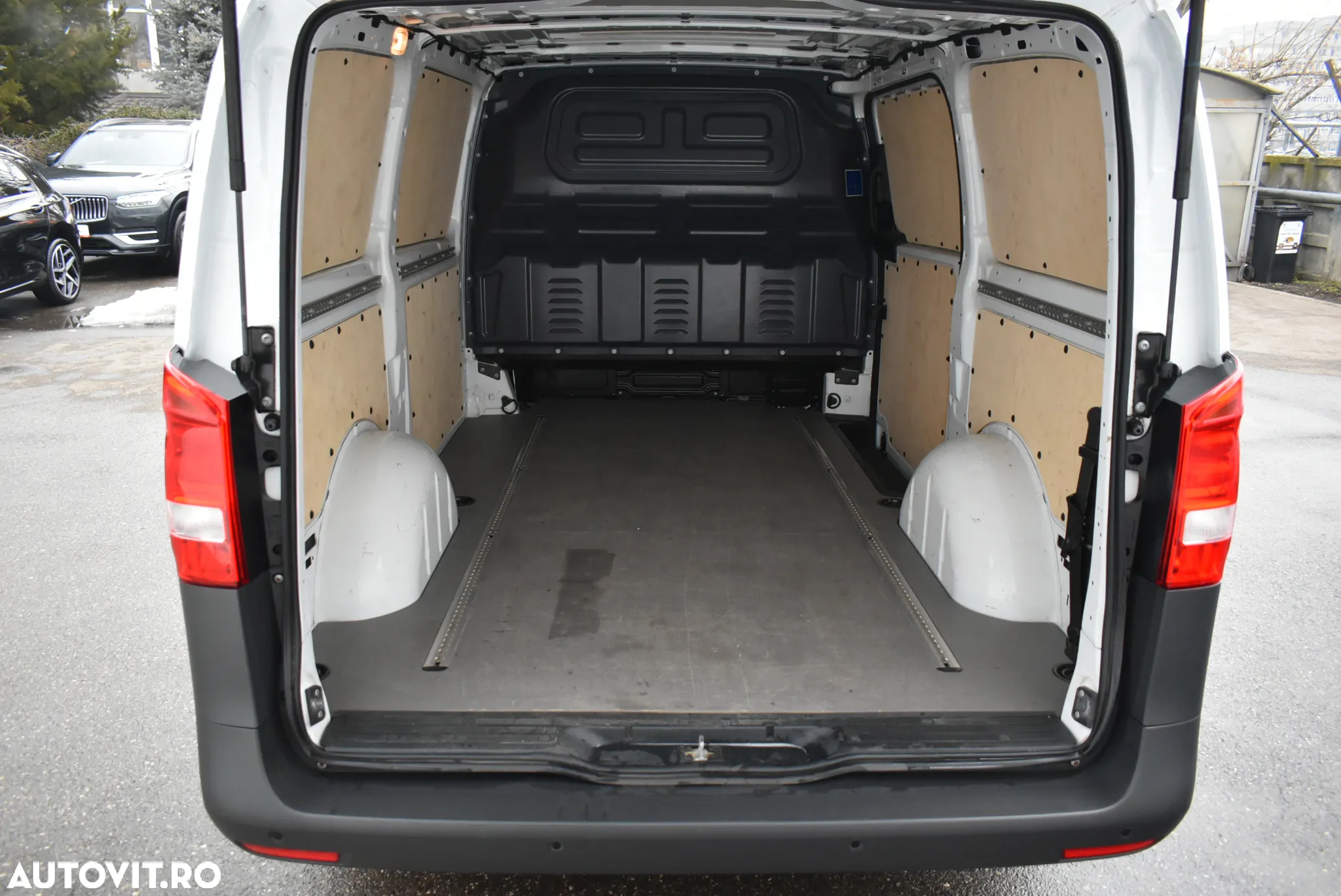 Mercedes-Benz Vito - 21