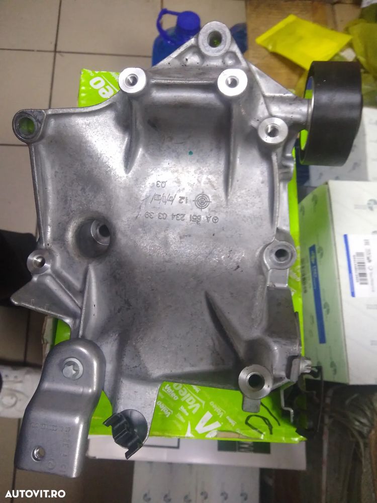 suport alternator Sprinter 3.0 - 1