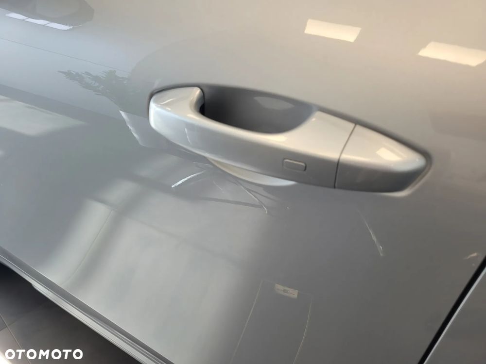 Geely Starray EM-i 1.5 PHEV Pro - 13