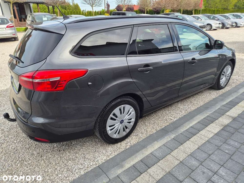 Ford Focus - 11