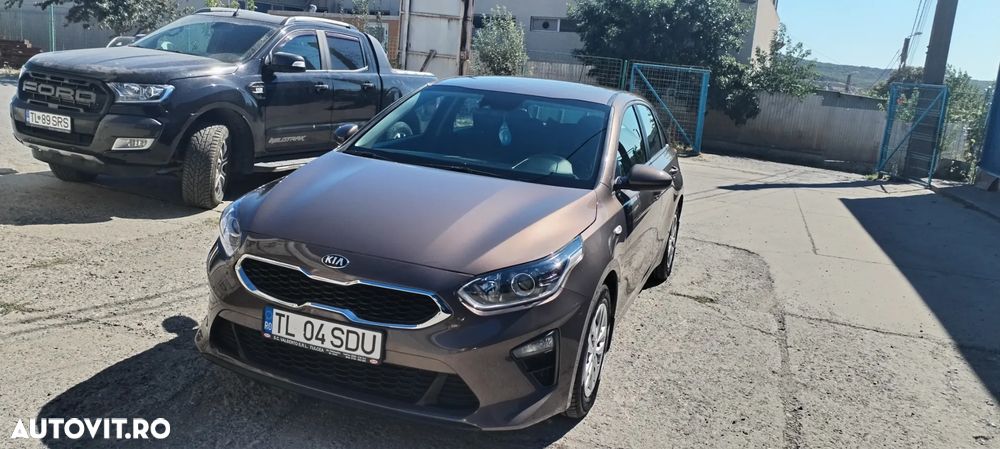 Kia Ceed - 1