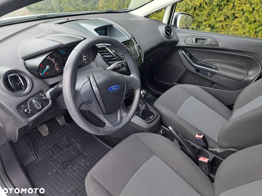 Ford Fiesta 1.25 Champions Edition - 10