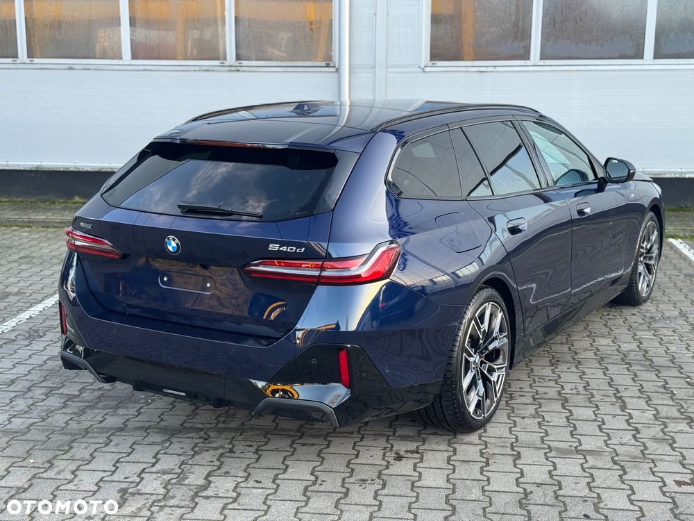 BMW Seria 5 540d xDrive - 11