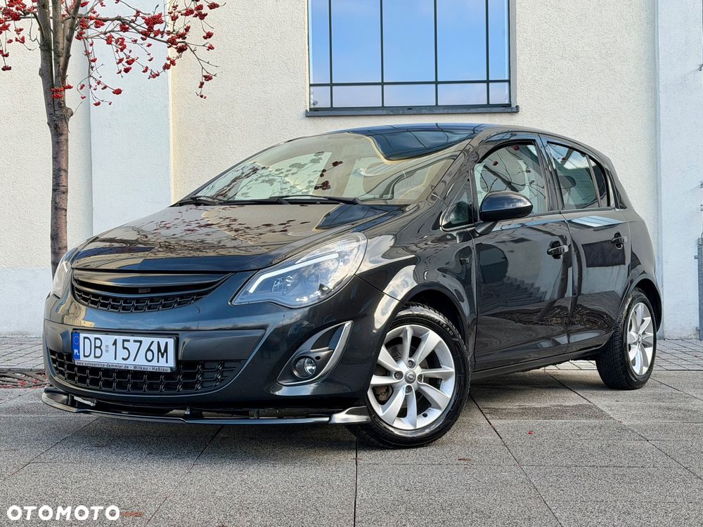 Opel Corsa 1.2 16V Cosmo - 24