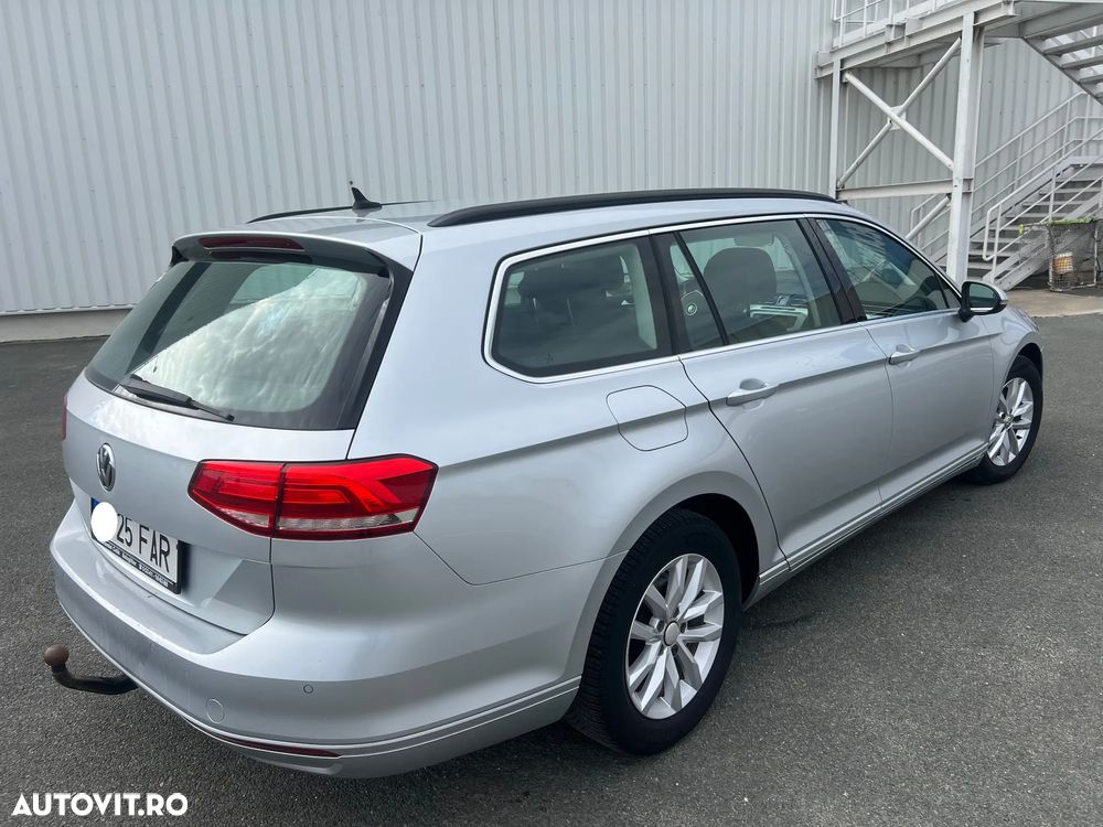 Volkswagen Passat Variant 2.0 TDI DSG (BlueMotion Technology) Highline - 14