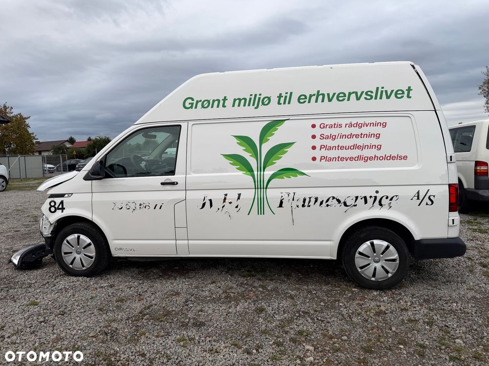 Volkswagen Transporter - 2