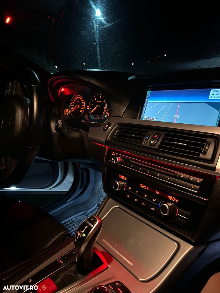 BMW Seria 5 520d - 13