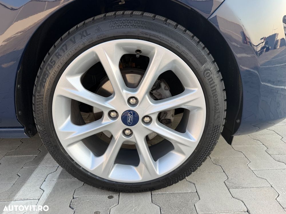 Ford Fiesta 1.0 EcoBoost Powershift Titanium - 39