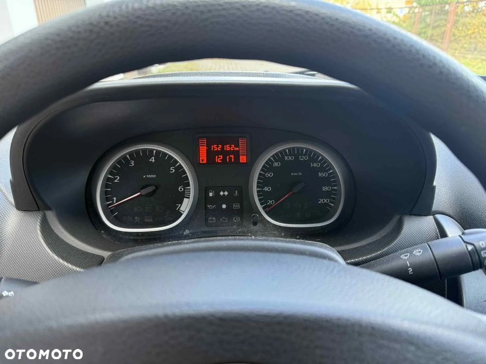 Dacia Duster 1.6 - 10