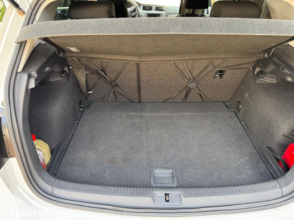 Volkswagen Golf 1.6 TDI DPF BlueMotion Technology Trendline - 5