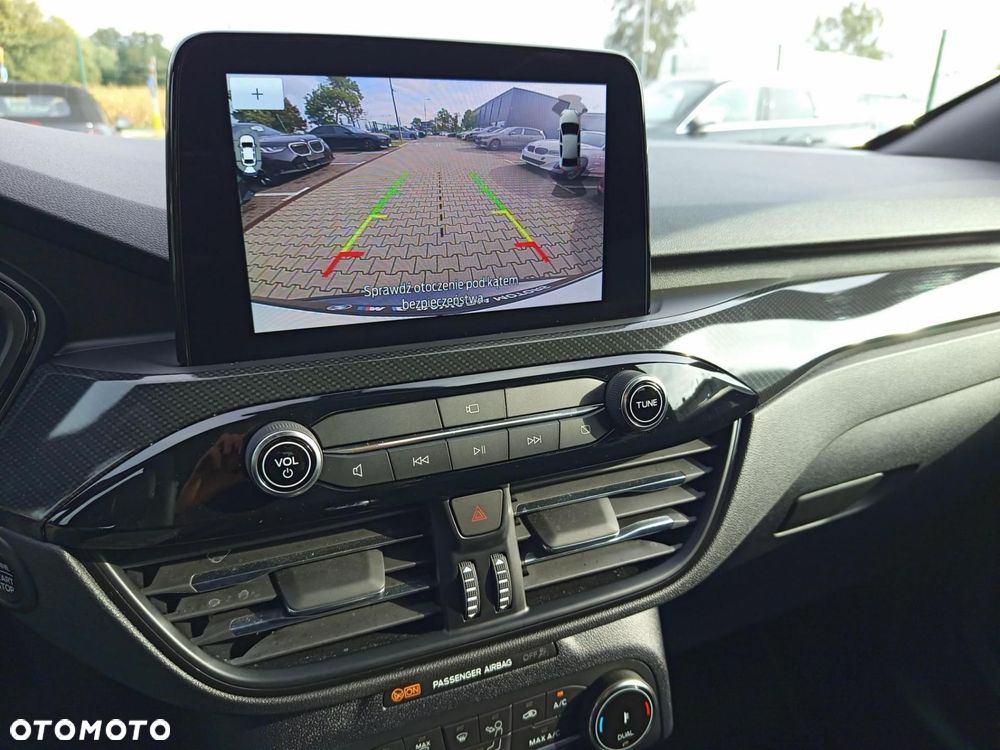 Ford Kuga - 16