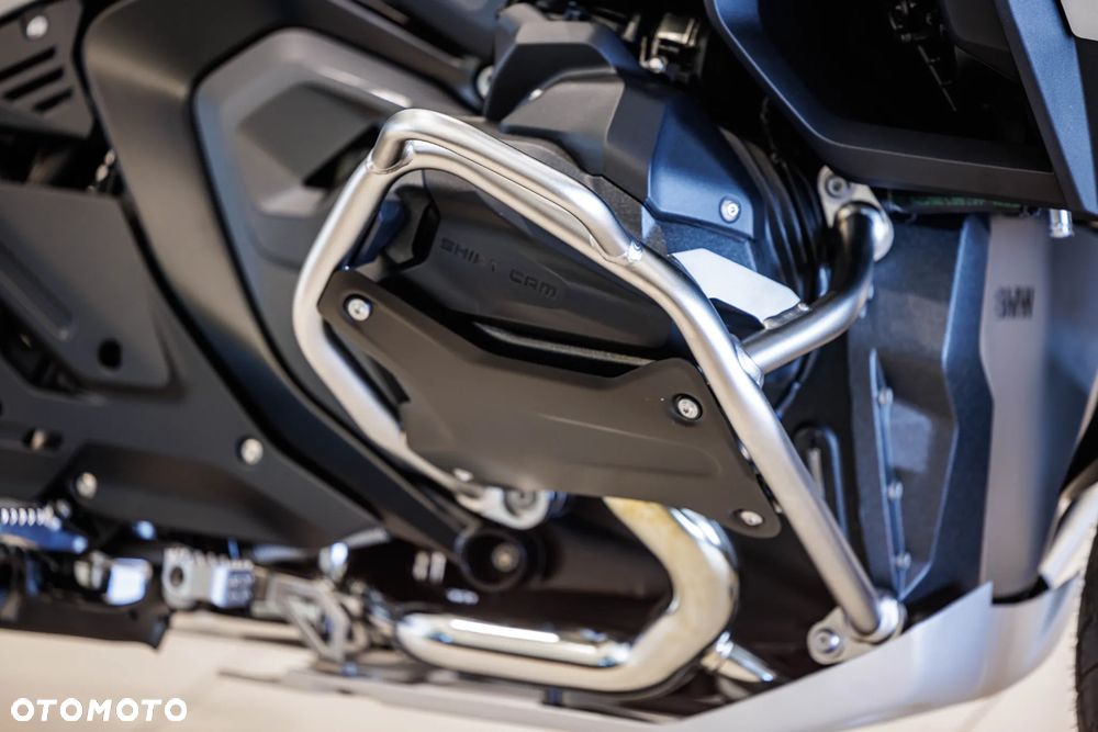 BMW R - 9