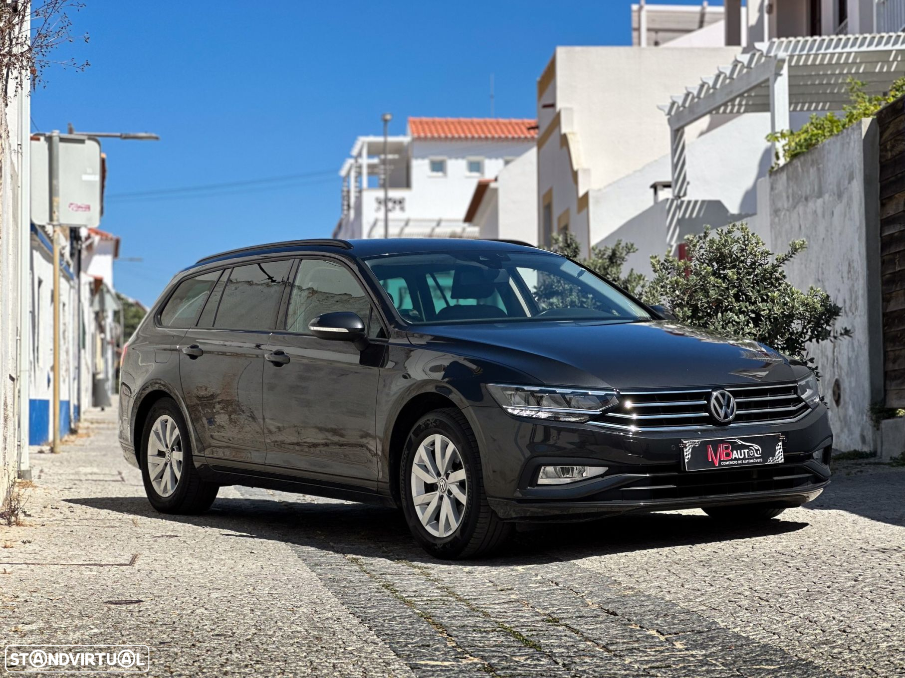VW Passat 1.6 TDI Confortline DSG - 2