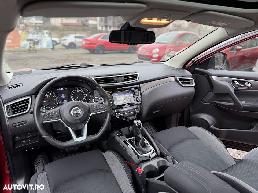 Nissan Qashqai 1.2 DIG-T Xtronic N-Connecta - 19