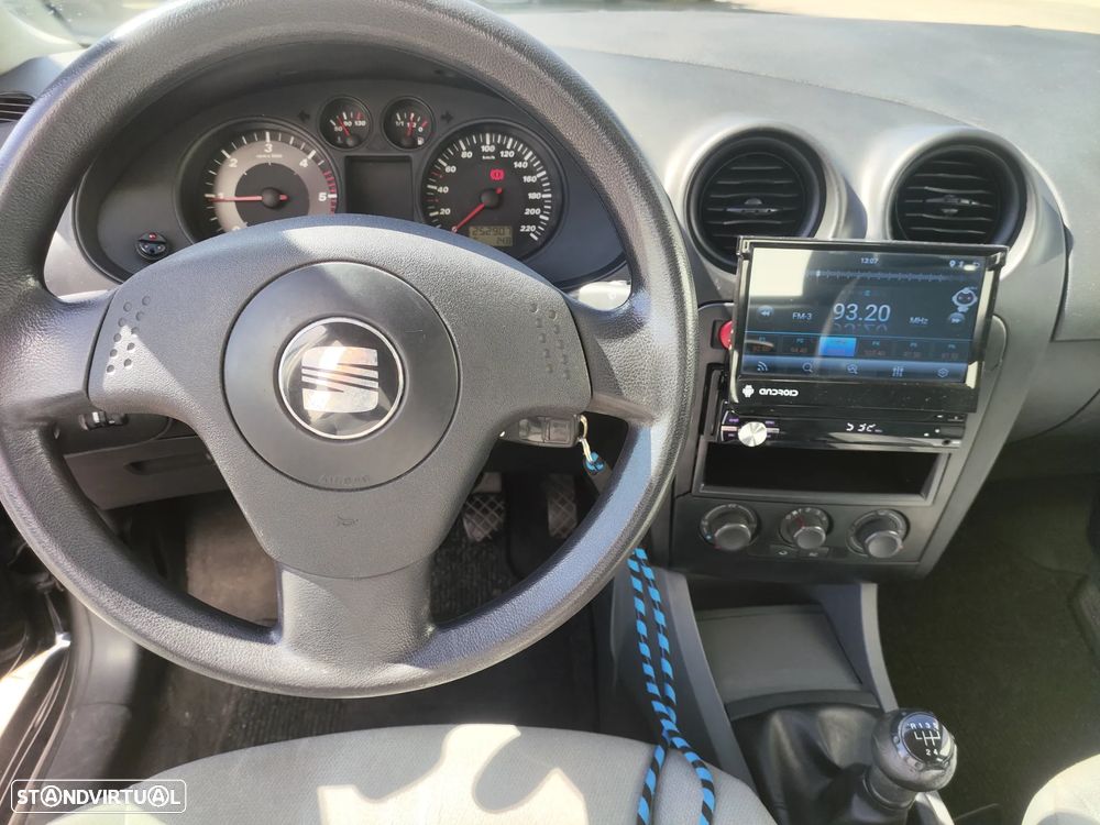 SEAT Ibiza - 3
