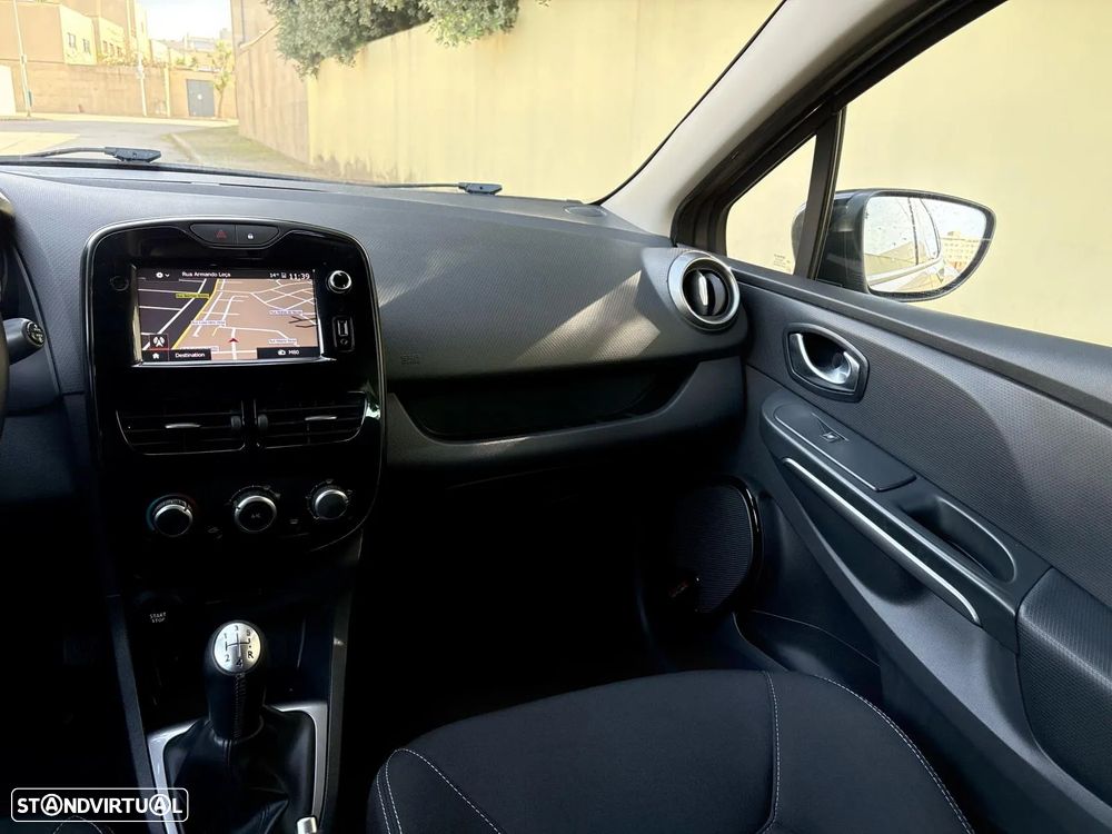 Renault Clio 0.9 TCe Limited Edition - 22