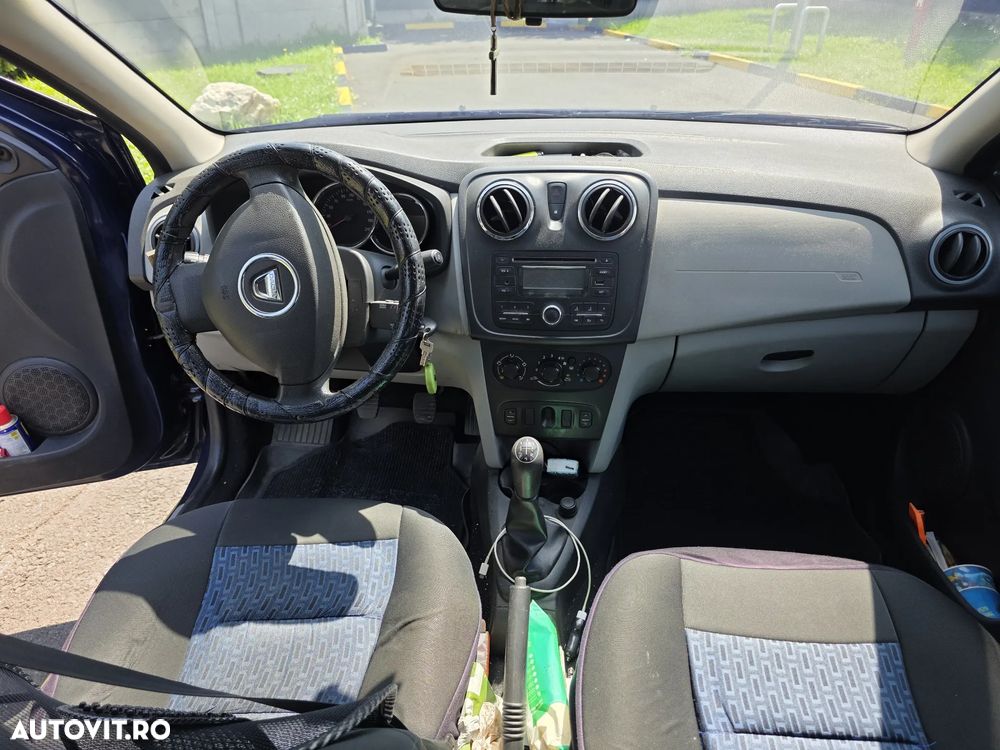 Dacia Logan 1.2 - 11