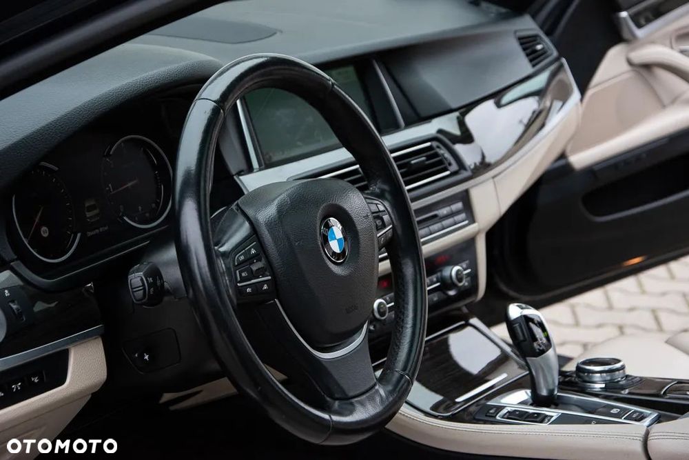 BMW Seria 5 520d Luxury Line - 35