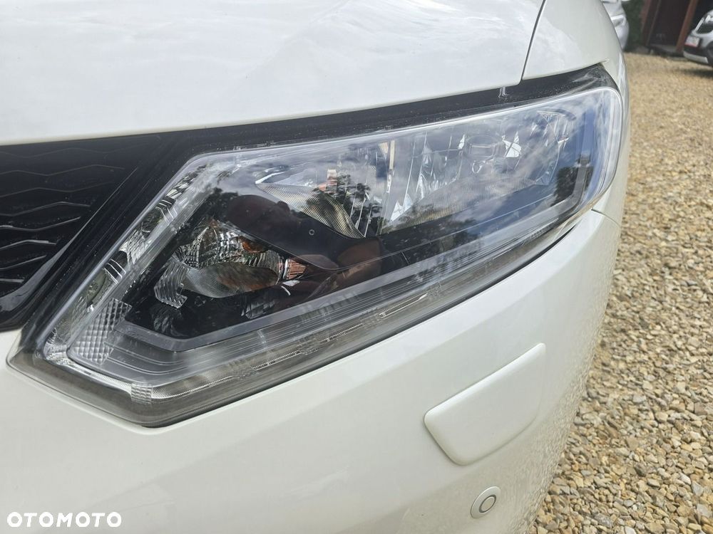 Nissan X-Trail 1.6 DIG-T Tekna 2WD 7os - 32