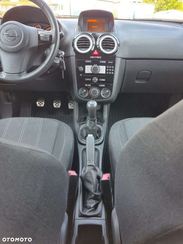 Opel Corsa 1.4 16V Color Edition - 23