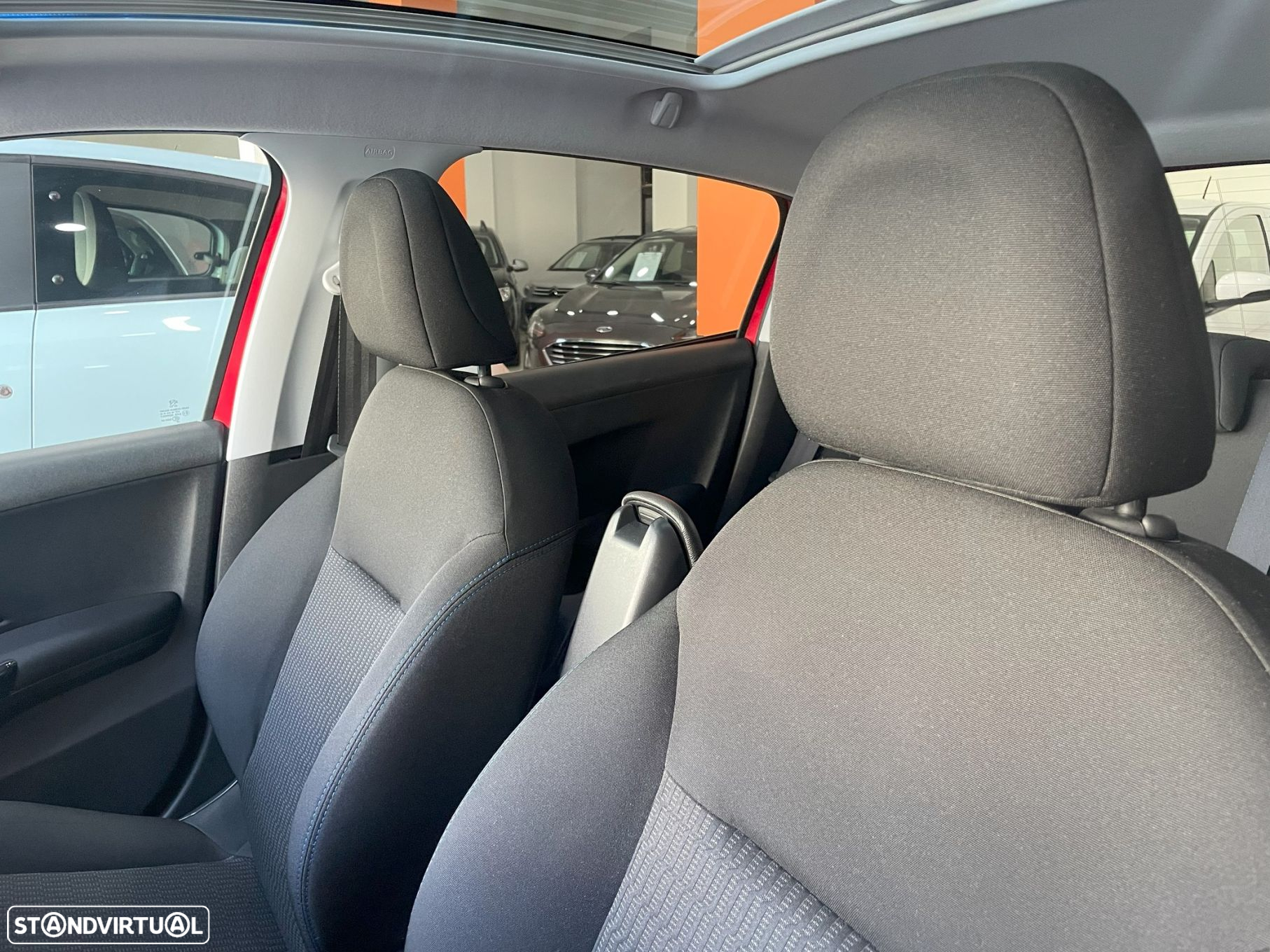 Peugeot 208 1.5 BlueHDi Signature - 11