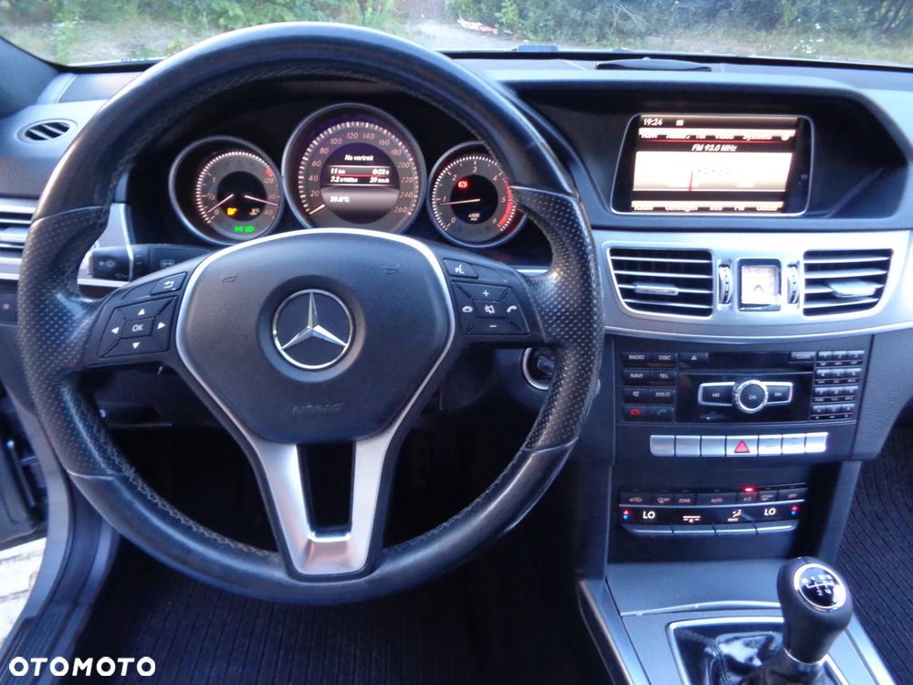 Mercedes-Benz Klasa E 200 CDI Elegance - 12