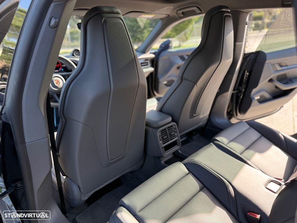 Porsche Taycan Sport Turismo bateria Performance Plus - 25