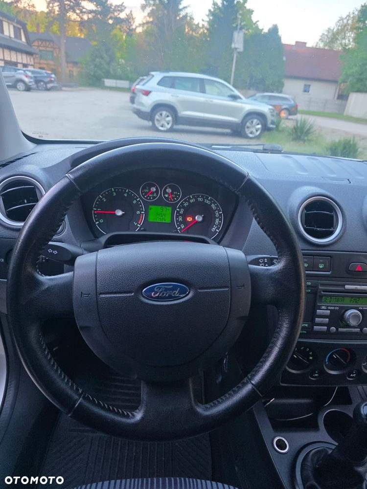Ford Fusion 1.4 Ambiente - 20
