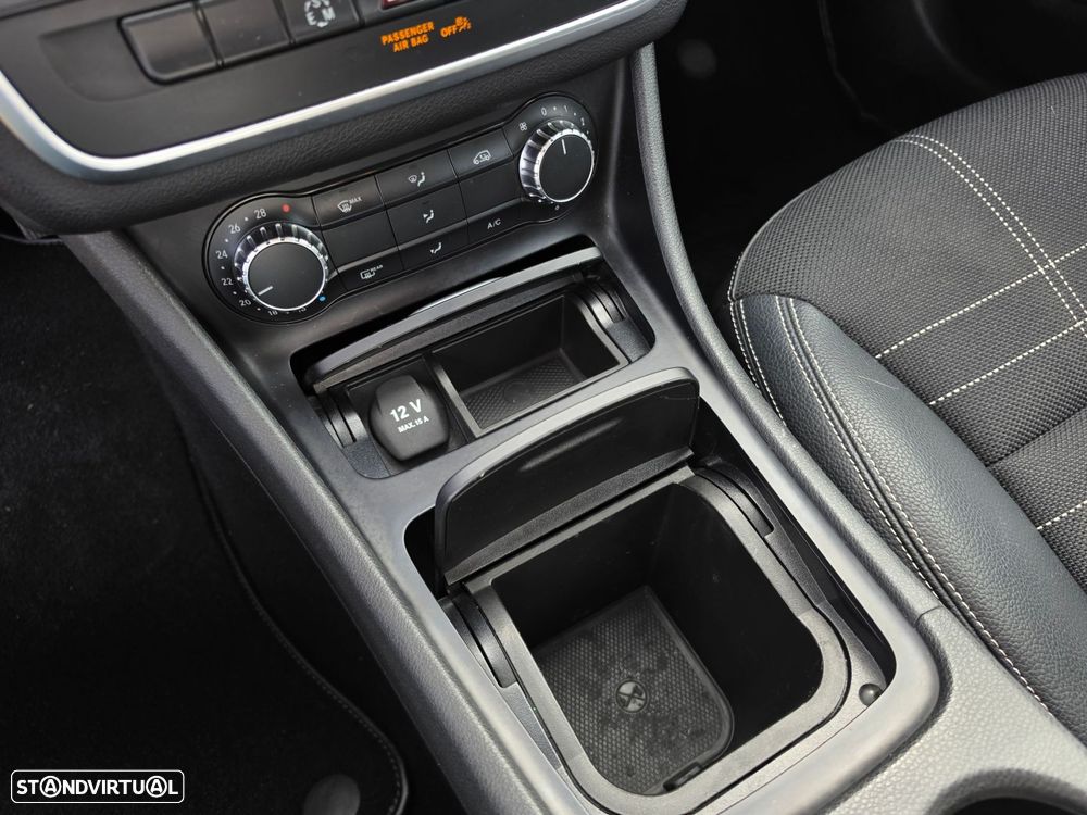 Mercedes-Benz GLA 200 CDI Urban Aut. - 29