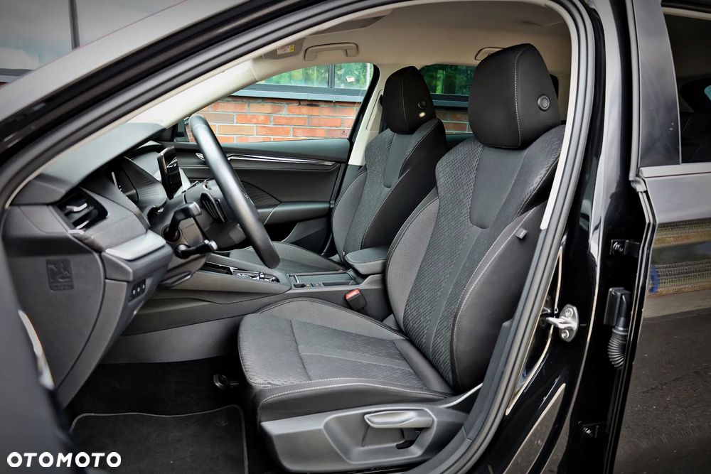 Skoda Octavia 2.0 TDI Style DSG - 18