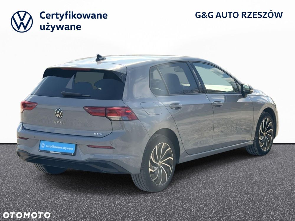Volkswagen Golf 1.5 eTSI Life DSG - 5