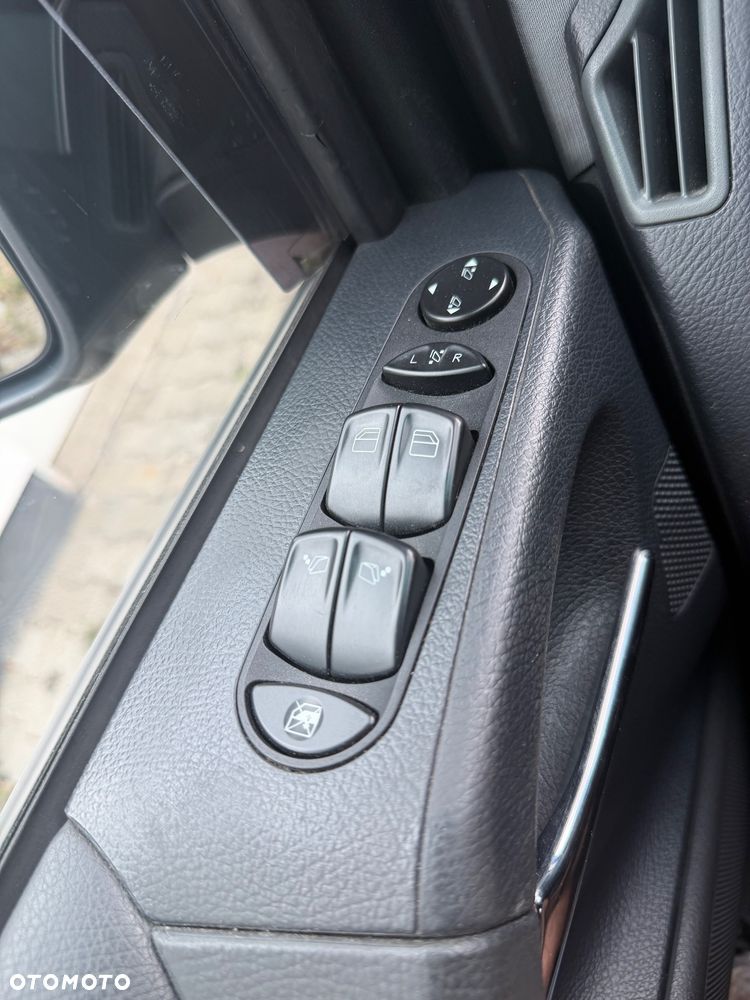 Mercedes-Benz Viano 3.0 CDI Trend - 11