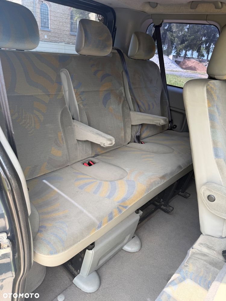 Renault Trafic Passenger - 26