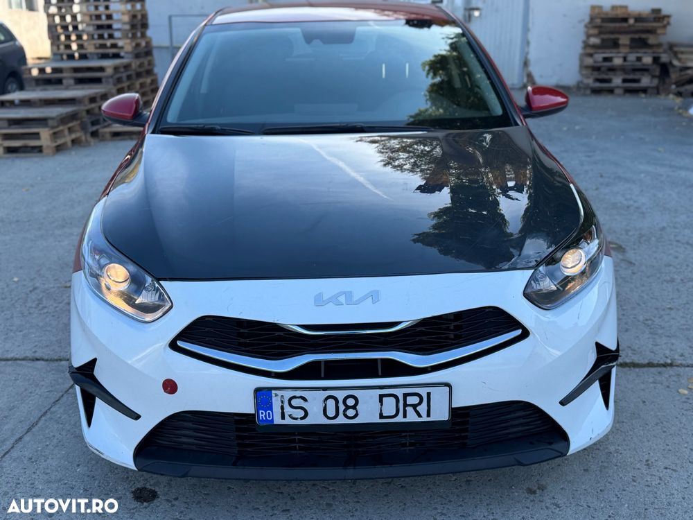 Kia Ceed 1.5 T-GDI 7DCT MHEV Star+ - 11