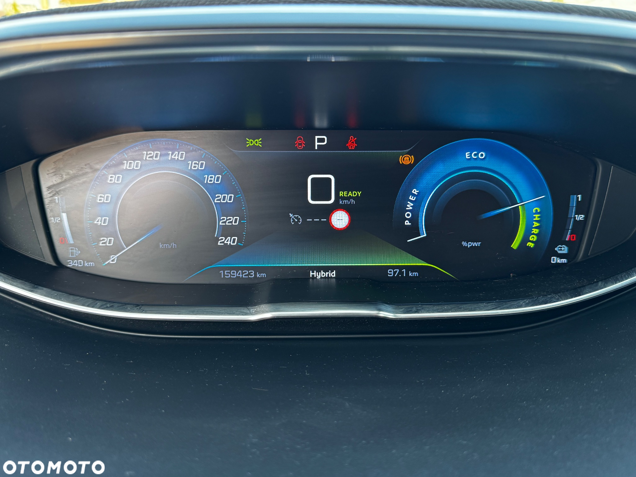 Peugeot 3008 1.6 PureTech Hybrid4 PHEV Allure Pack S&S EAT8 - 8